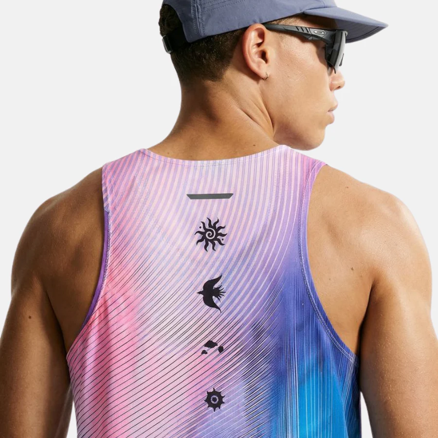 Runnr Aurora Singlet - Image 11