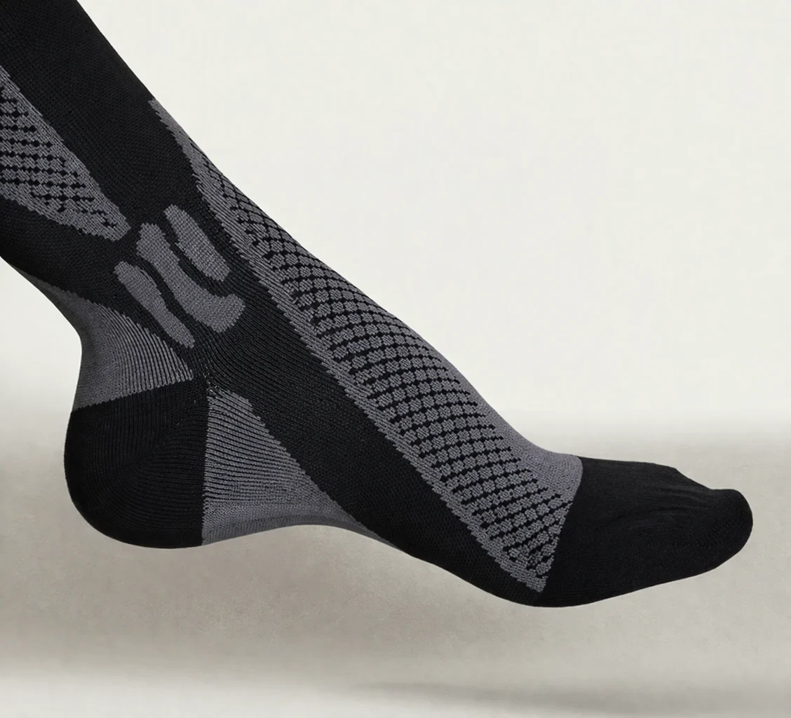 RUNNR Gradient Compression Socks (Pair) - Image 5