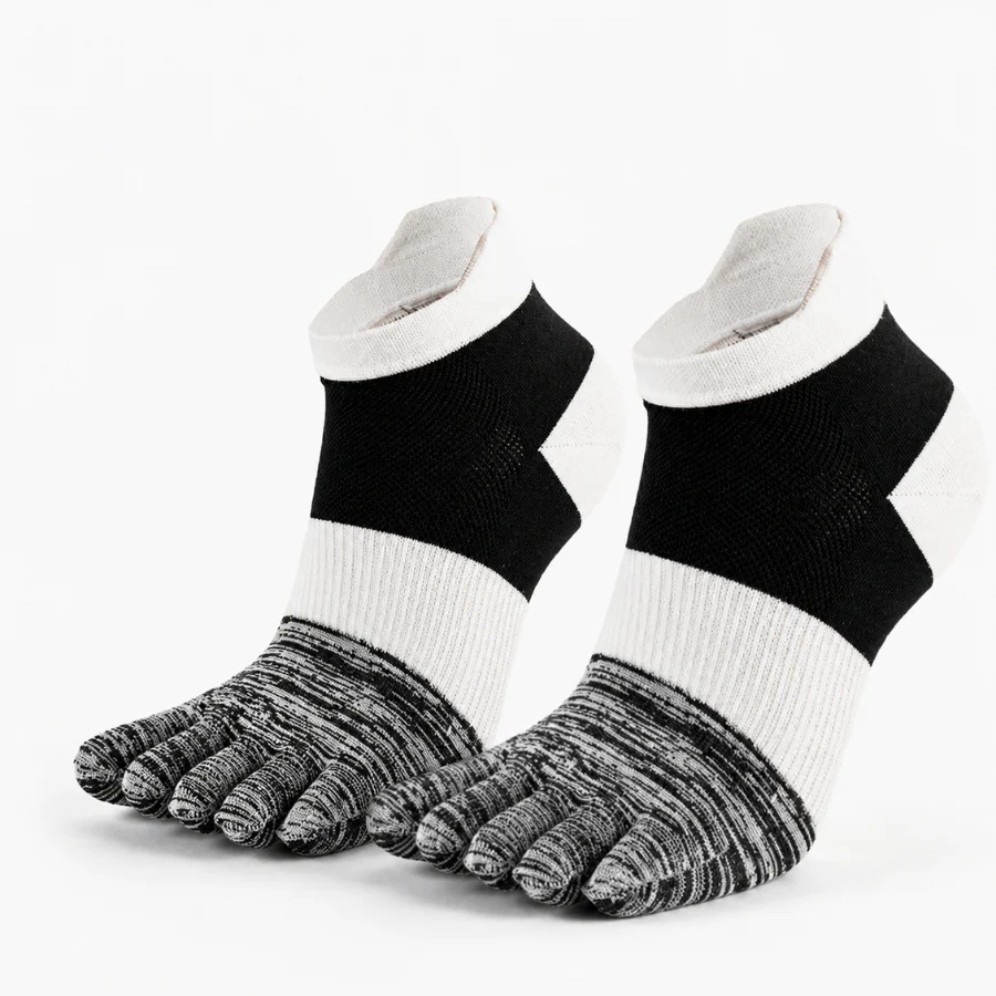 RUNNR Women's Five-Toe Running Socks - Image 7