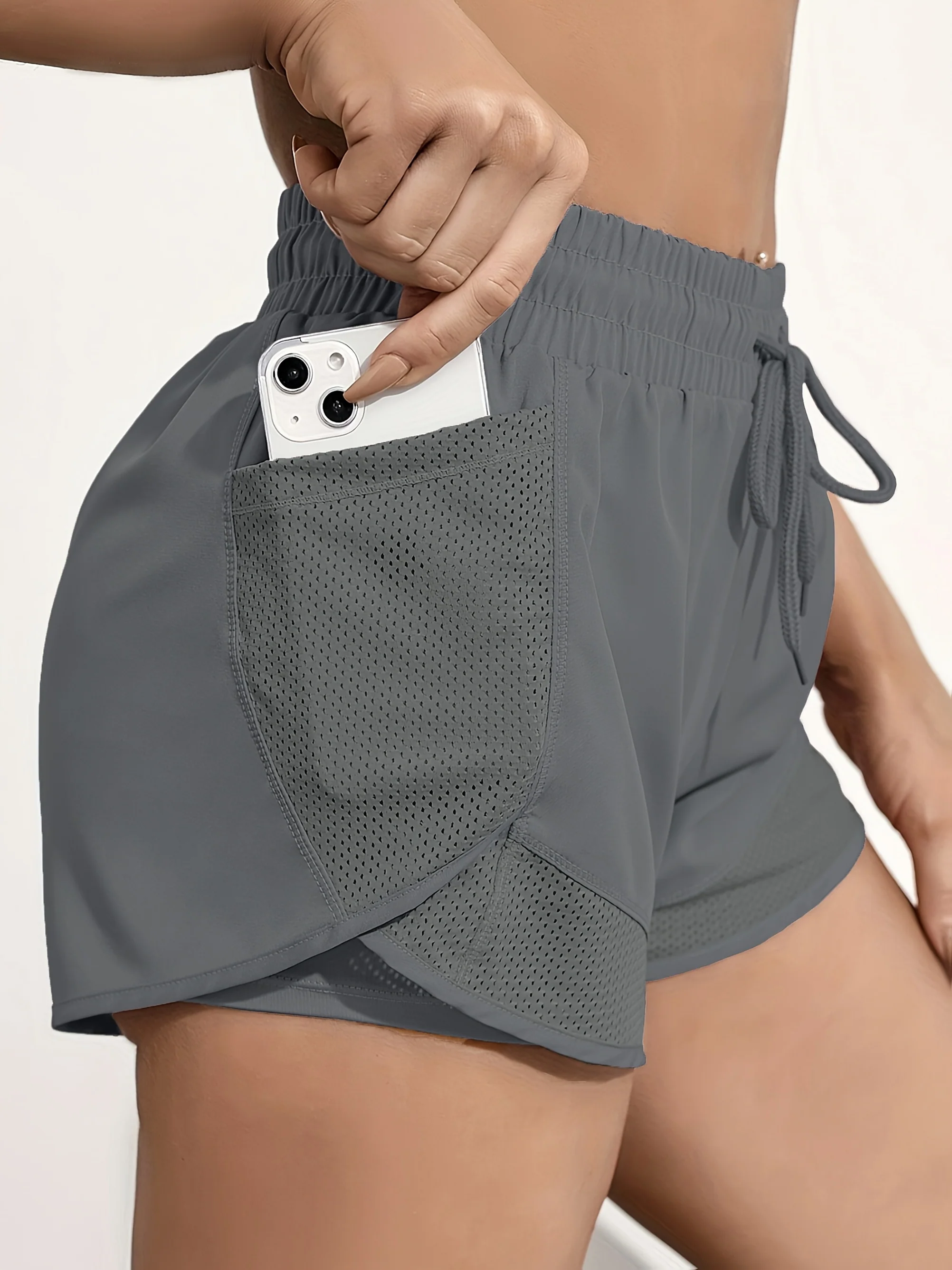 RUNNR Women's Performance Shorts - Image 10